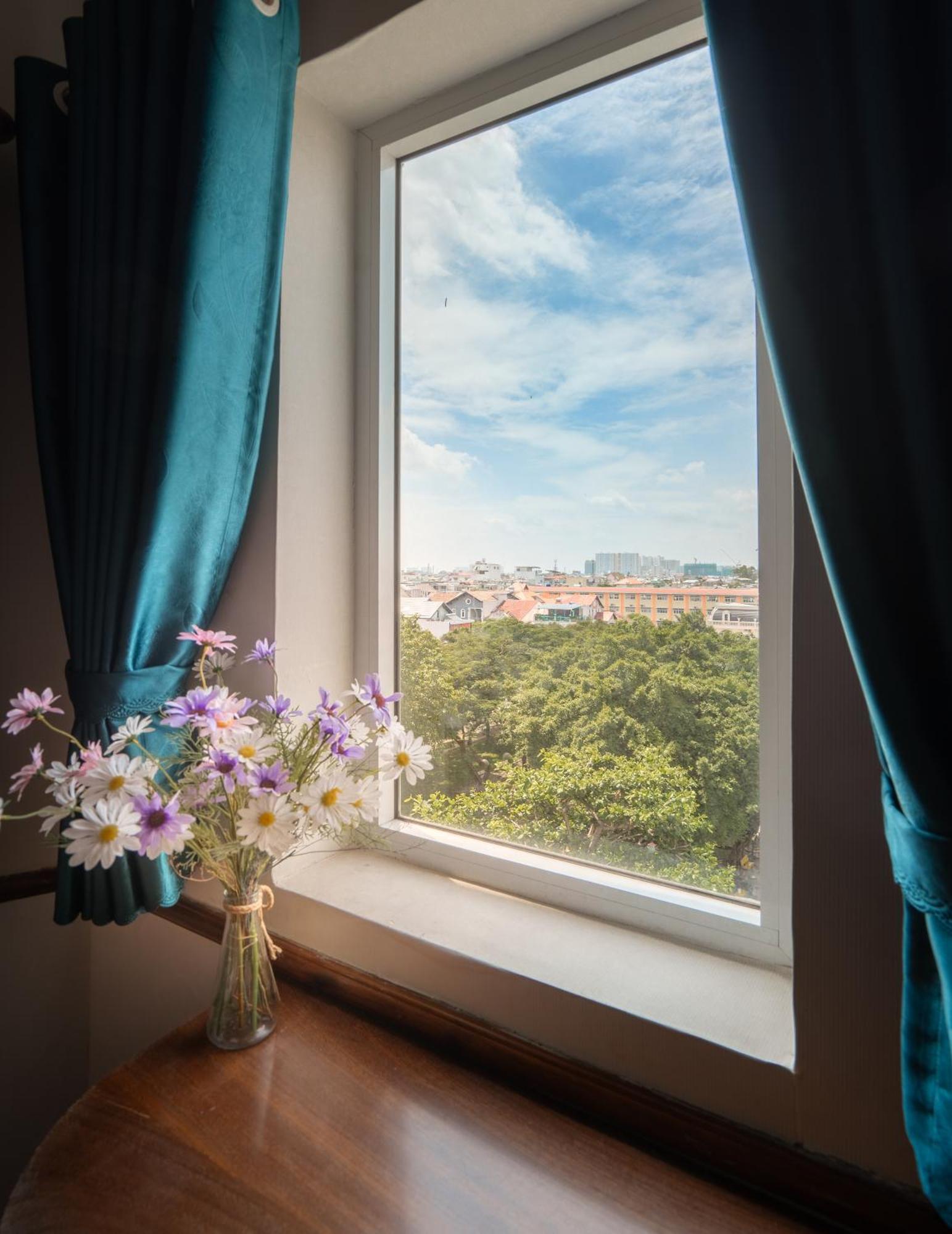 Hotel Nhu Y 2 ホーチミン市 エクステリア 写真