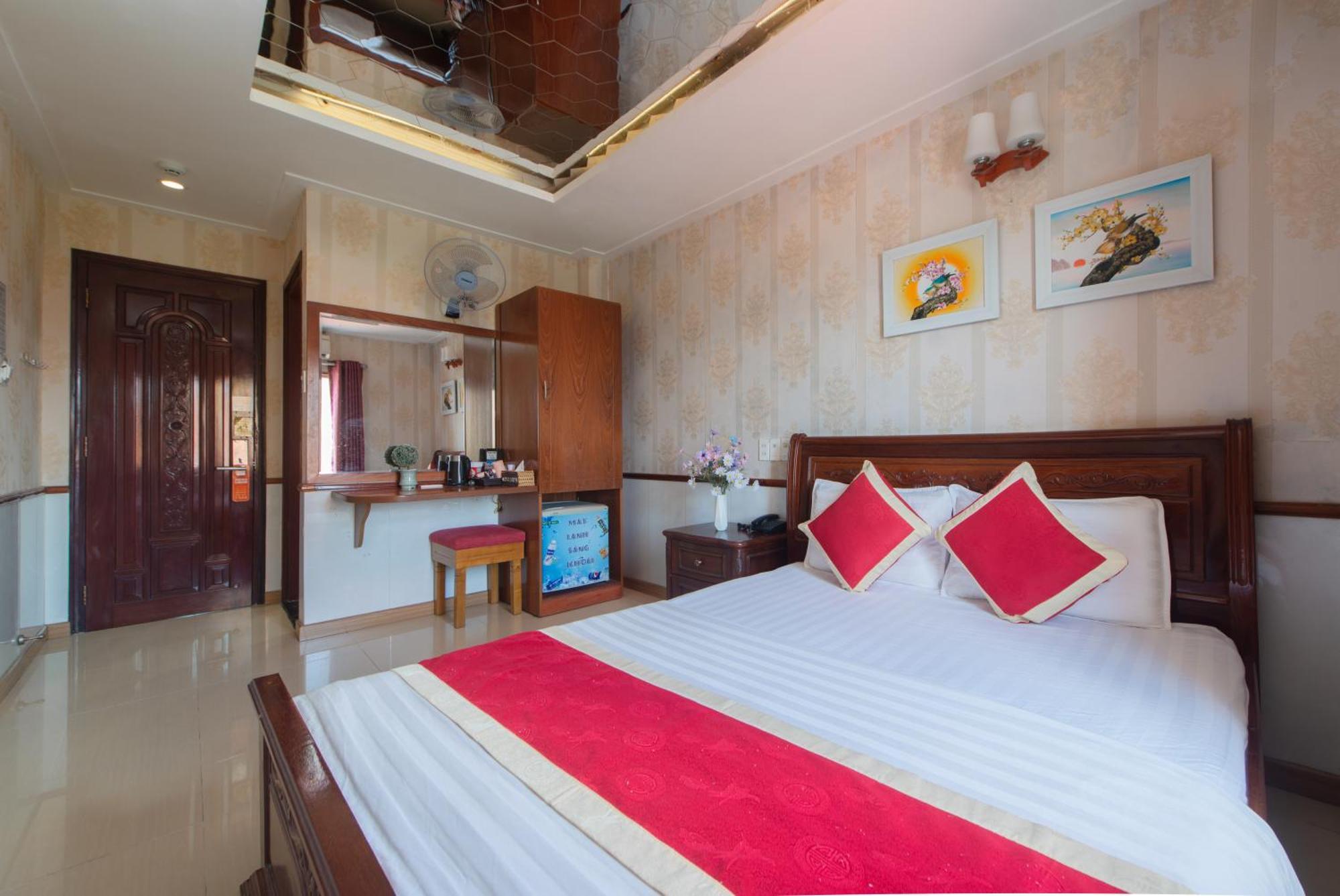 Hotel Nhu Y 2 ホーチミン市 エクステリア 写真