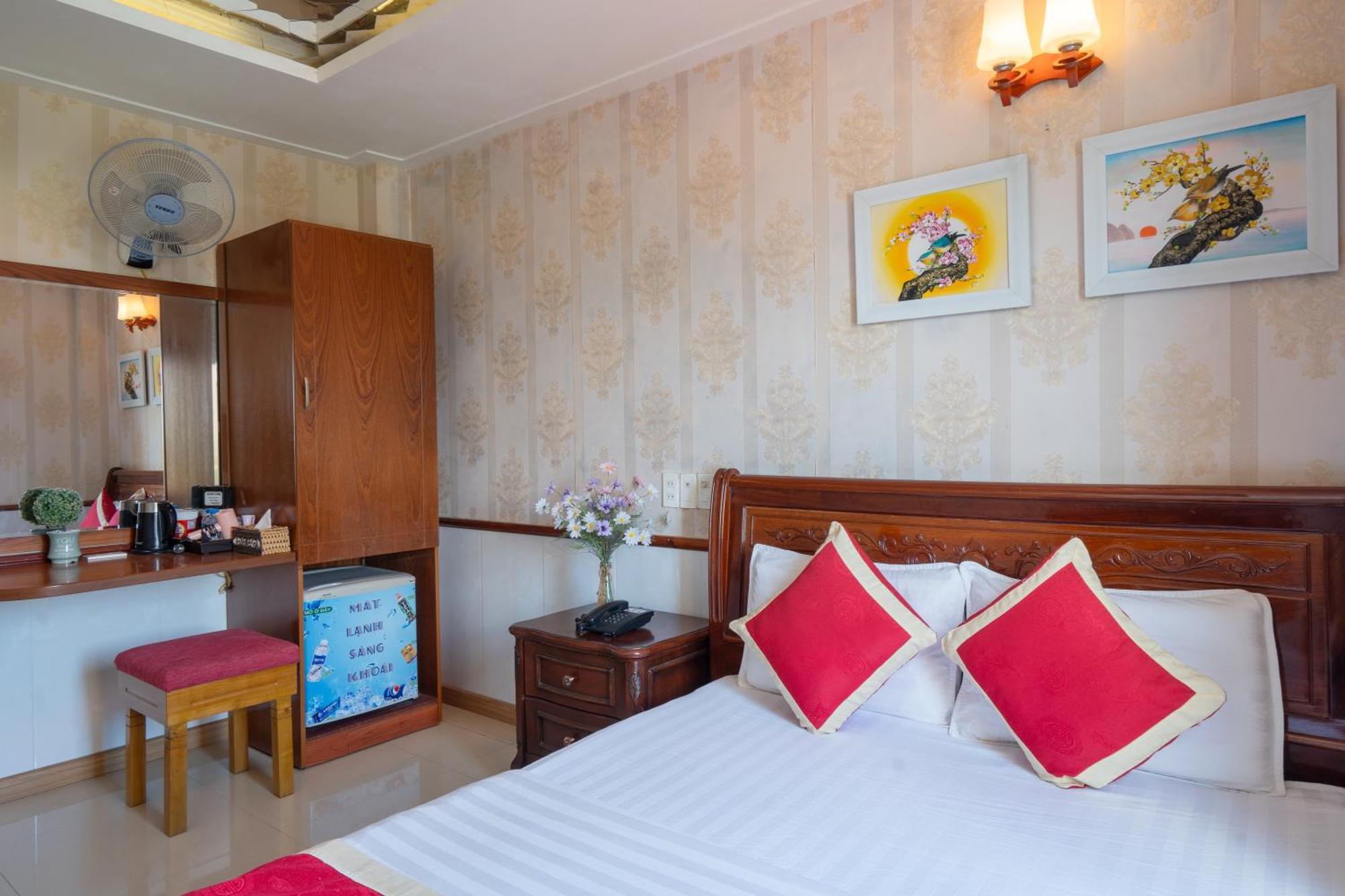 Hotel Nhu Y 2 ホーチミン市 エクステリア 写真